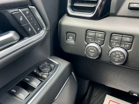 New 2026 GMC Sierra 3500 Denali w/ Denali Reserve Package image 19