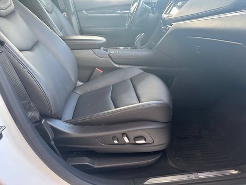 Certified 2023 Cadillac XT5 Premium Luxury AWD/4WD image 37