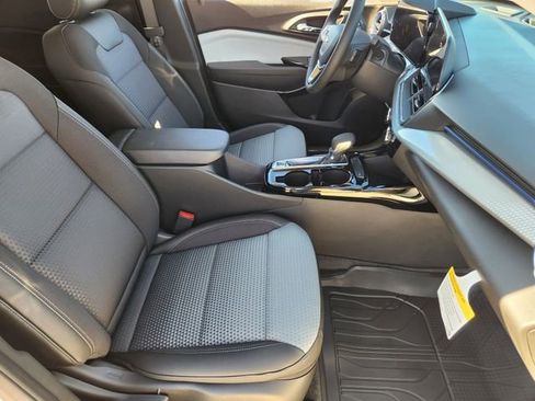 New 2026 Chevrolet Trax LT w/ Driver Confidence Package FWD image 12