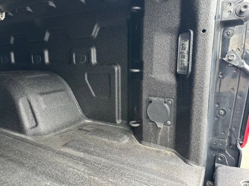 Used 2024 Chevrolet Silverado 1500 High Country w/ High Country Premium Package AWD/4WD image 31