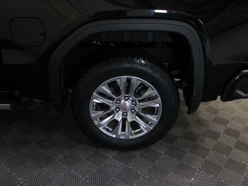 Used 2023 GMC Sierra 1500 Denali w/ Technology Package image 9