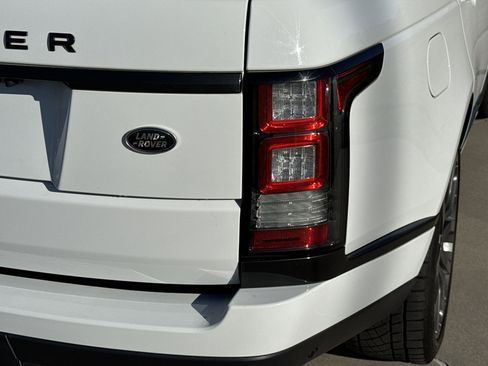 Used 2017 Land Rover Range Rover Supercharged image 11