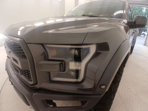 Used 2018 Ford F150 Raptor w/ Equipment Group 802A Luxury AWD/4WD image 9
