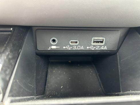 Certified 2025 Subaru Outback Limited image 22