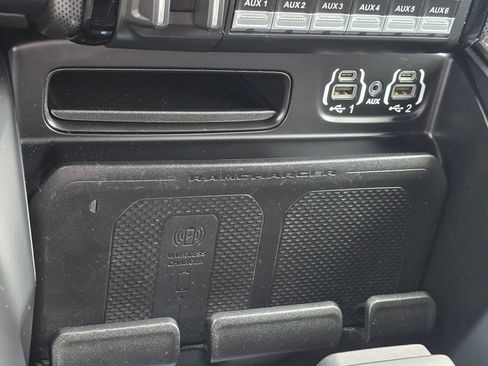 Used 2022 RAM 2500 Limited AWD/4WD image 40
