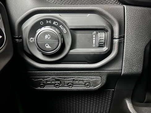 New 2025 Jeep Gladiator Rubicon w/ Safety Group image 25