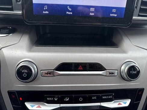 Used 2023 Ford Explorer XLT w/ Equipment Group 202A image 33