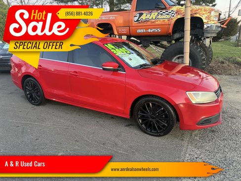 Used 2014 Volkswagen Jetta SE image 1