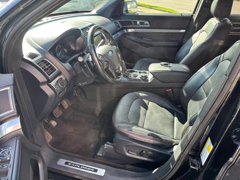 Used 2017 Ford Explorer Sport w/ Equipment Group 401A AWD/4WD image 13