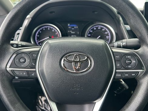Certified 2022 Toyota Camry LE FWD image 21