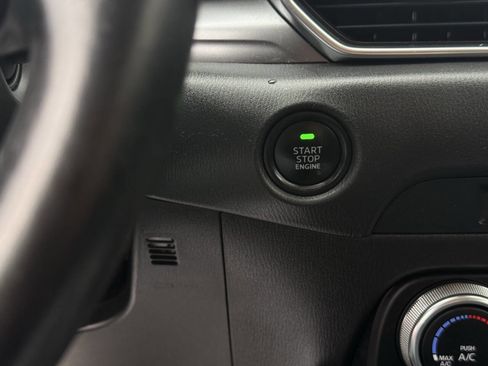 Used 2019 MAZDA CX-5 Sport image 26