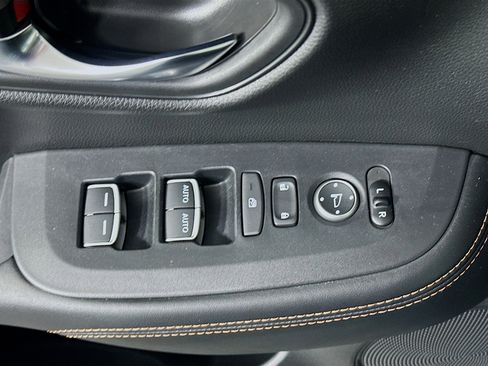 Used 2023 Honda HR-V Sport image 15