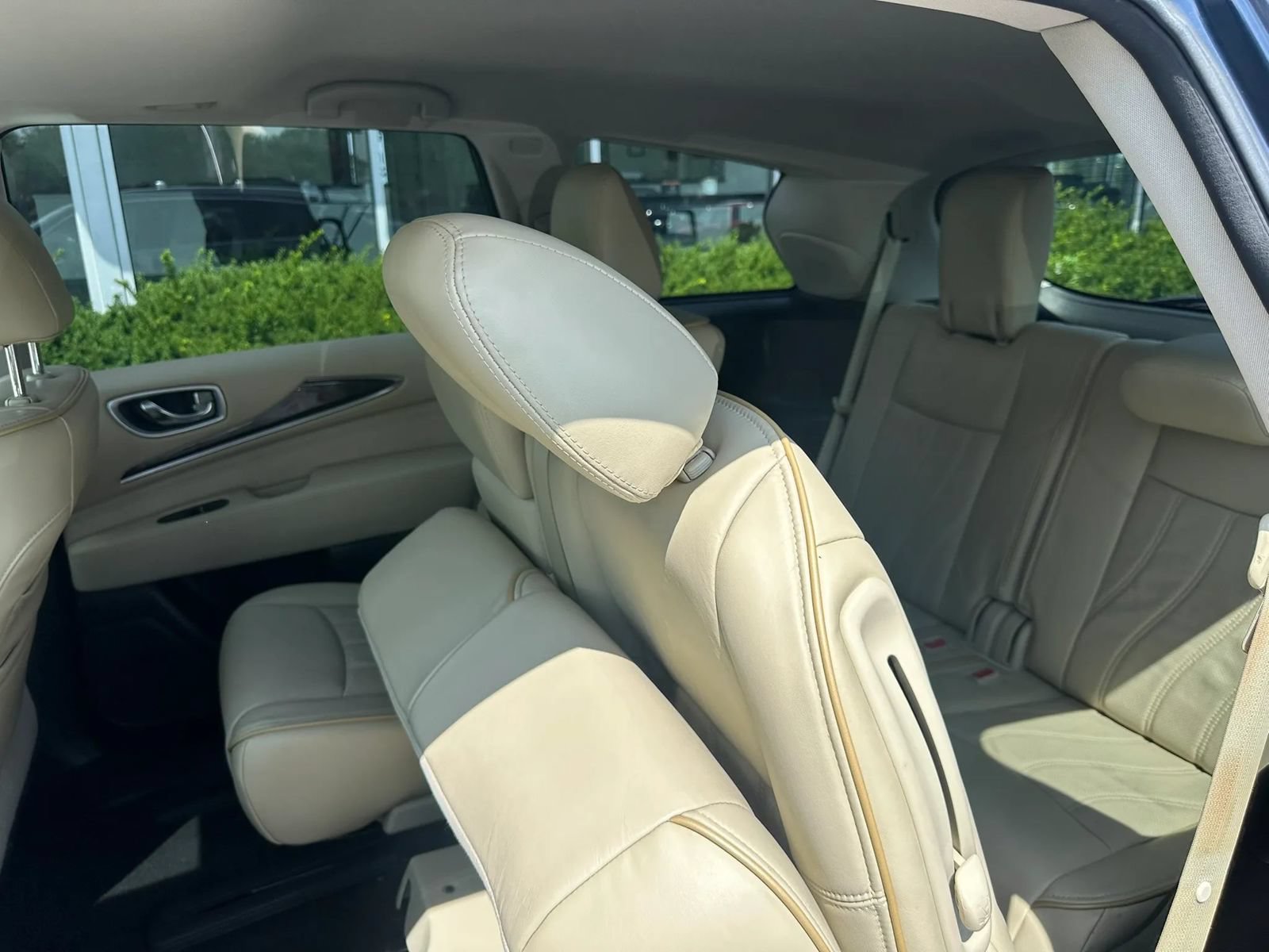 Used 2015 INFINITI QX60 Luxe w/ Premium Package AWD/4WD image 13