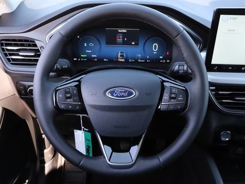 Used 2025 Ford Escape SE w/ PHEV Premium Package FWD image 25