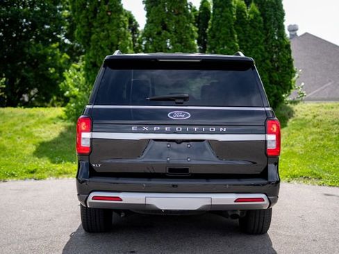 Used 2024 Ford Expedition XLT AWD/4WD image 6