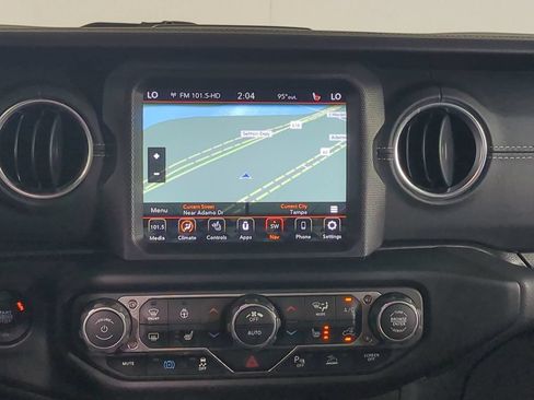 Used 2022 Jeep Wrangler Unlimited Sahara w/ Cold Weather Group AWD/4WD image 20