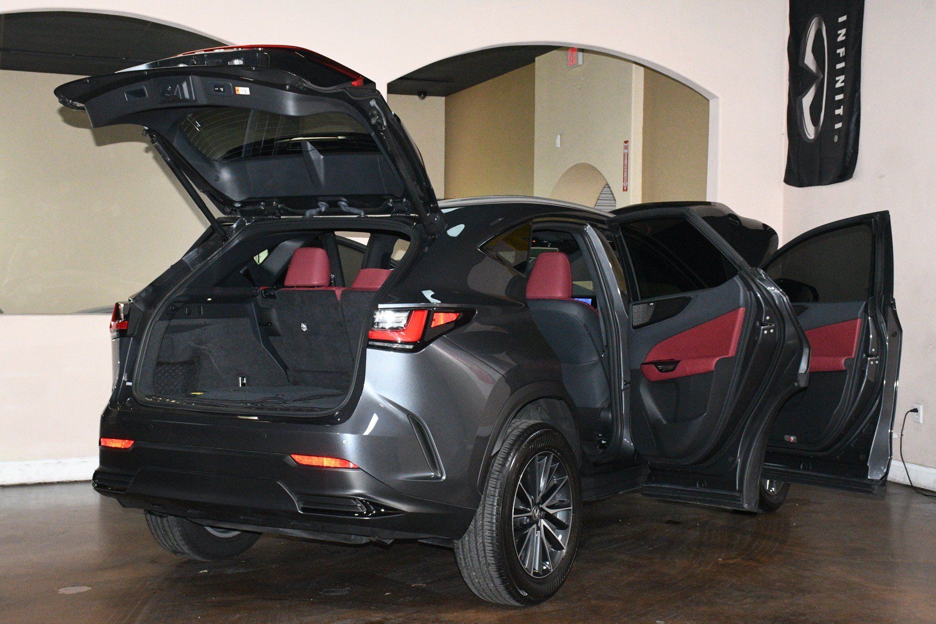Used 2024 Lexus NX 350 AWD w/ Vision Package image 91