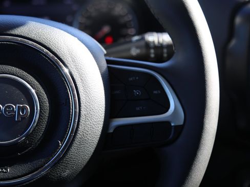 Used 2021 Jeep Renegade Latitude image 14