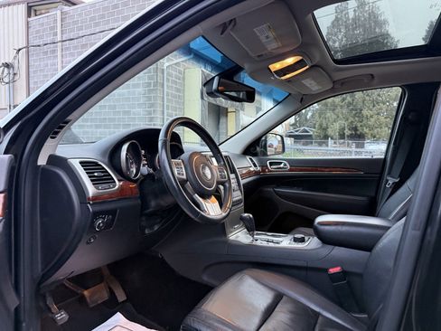 Used 2013 Jeep Grand Cherokee Limited AWD/4WD image 12