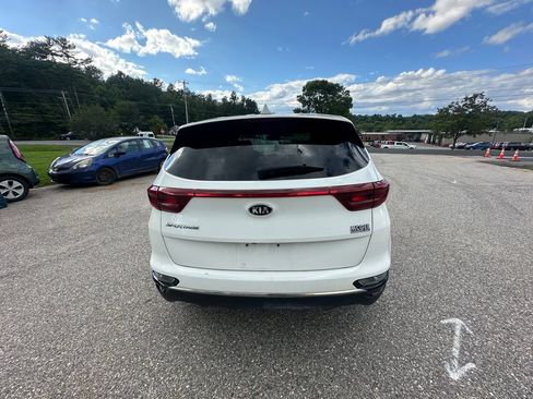 Used 2020 Kia Sportage LX AWD/4WD image 4