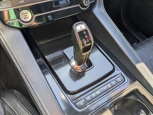 Used 2020 Jaguar F-PACE SVR image 12