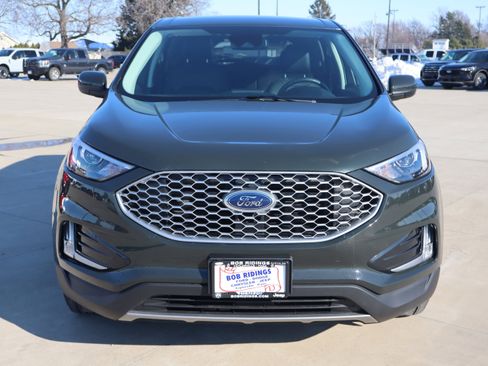 Used 2024 Ford Edge SEL w/ Convenience Package image 2