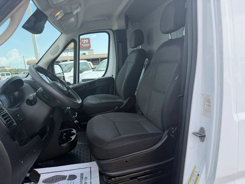 Used 2023 RAM ProMaster 2500 FWD image 15