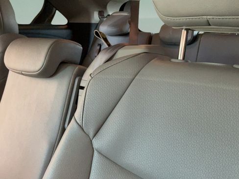 Certified 2025 Toyota Sienna XLE FWD image 27