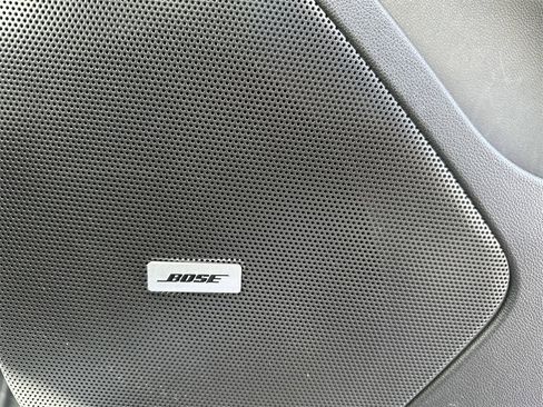 New 2025 Cadillac XT6 Luxury image 38