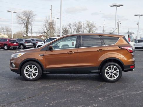 Used 2017 Ford Escape SE image 7