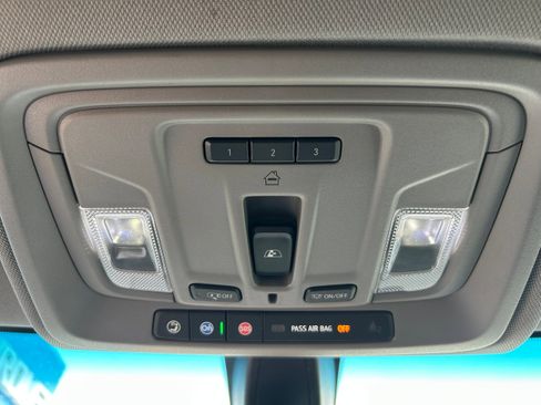 Used 2019 Chevrolet Silverado 1500 LTZ w/ LTZ Plus Package AWD/4WD image 27