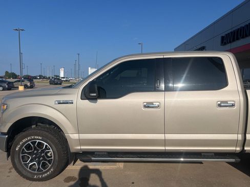 Used 2017 Ford F150 XLT w/ Equipment Group 302A Luxury image 4