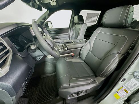 New 2026 Toyota Tundra SR5 image 9