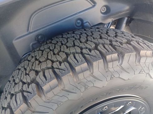 Used 2025 Jeep Wrangler Unlimited Rubicon image 27