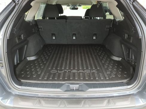 Used 2023 Subaru Outback Premium image 30