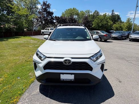 Used 2023 Toyota RAV4 XLE w/ XLE Grade Weather Package AWD/4WD image 7
