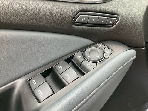 Used 2024 Buick Enclave Premium image 34