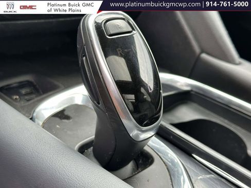 Used 2020 Buick Enclave Essence w/ Sport Touring Edition image 28