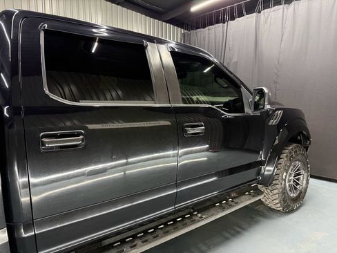 Used 2019 Ford F150 Raptor w/ Equipment Group 802A Luxury AWD/4WD image 12