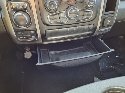 Used 2019 RAM 1500 Big Horn image 11