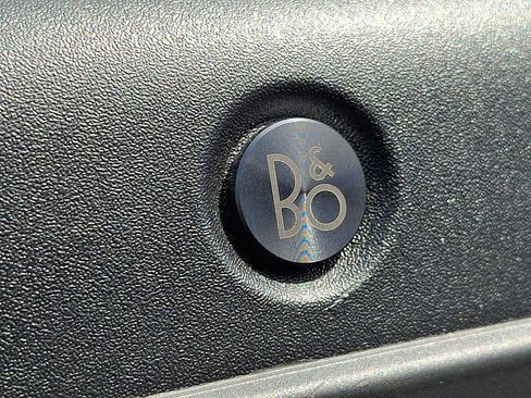 Used 2025 Ford F150 Lariat AWD/4WD image 31