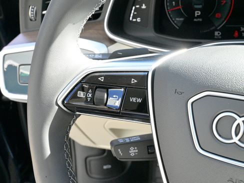 Used 2025 Audi A6 Premium Plus image 25