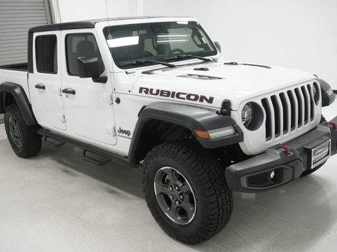 Used 2020 Jeep Gladiator Rubicon AWD/4WD image 3