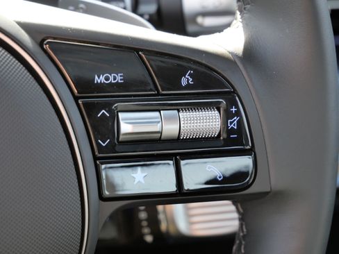 Certified 2023 Hyundai Ioniq 6 Limited image 32