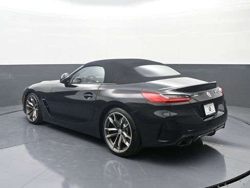 Used 2023 BMW Z4 M40i w/ Premium Package image 5