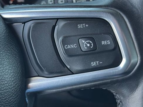 Certified 2022 Jeep Wrangler Unlimited Sahara AWD/4WD image 21