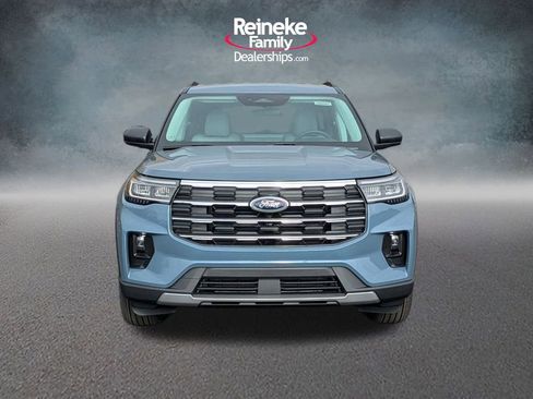 New 2026 Ford Explorer Active w/ Active Comfort Package AWD/4WD image 2