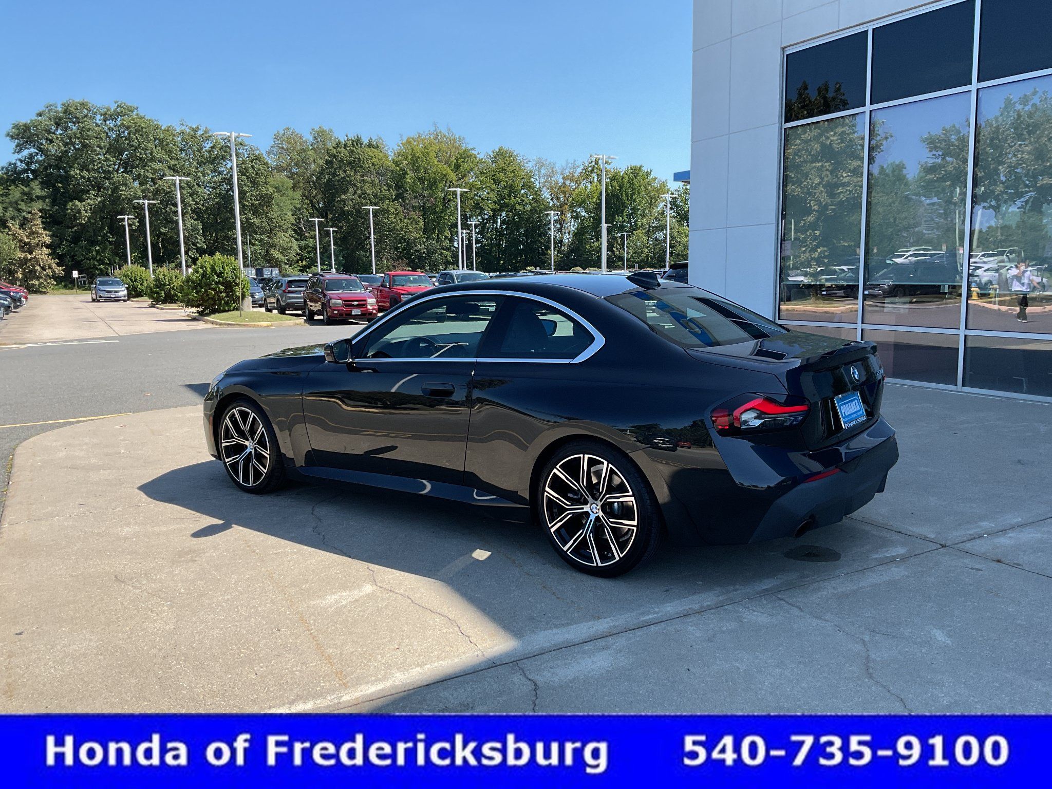Used 2022 BMW 230i Coupe w/ Premium Package 2 RWD image 3