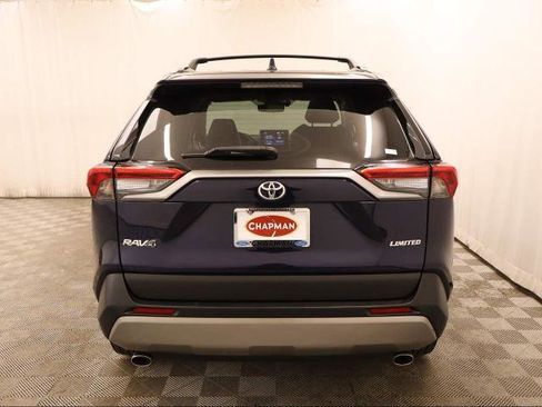 Used 2022 Toyota RAV4 Limited image 5