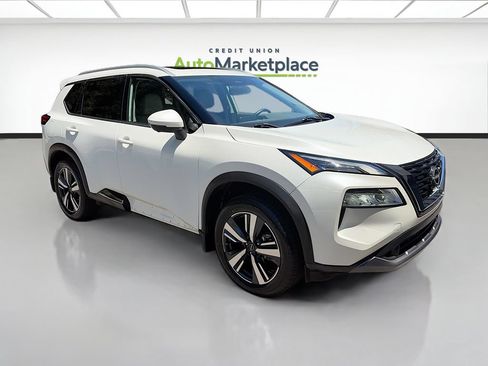 Used 2023 Nissan Rogue SL FWD image 1
